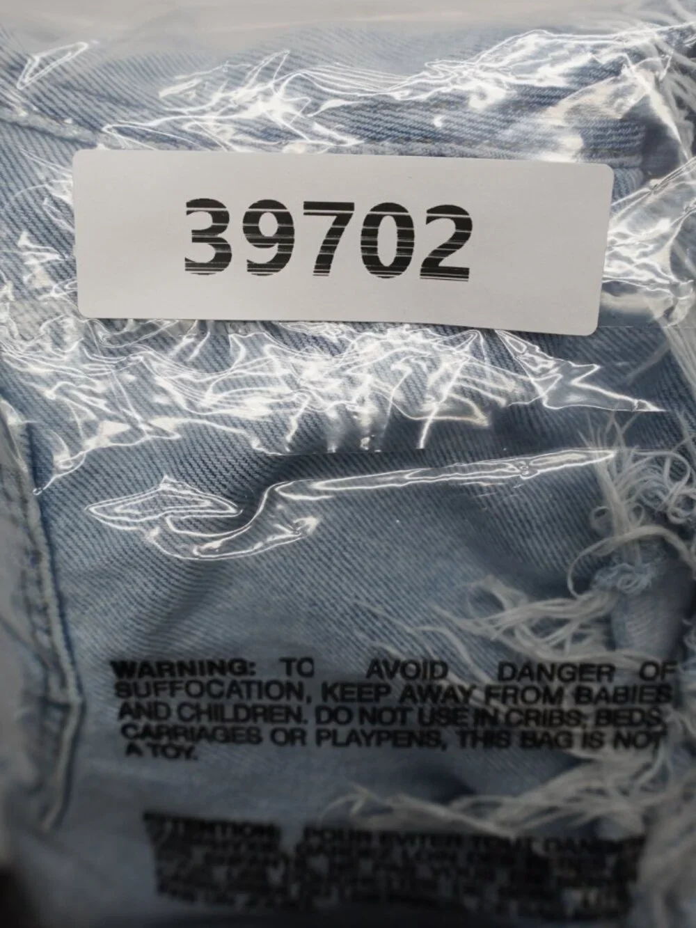 AGOLDE Criss Cross Jean Shorts in Symbol Size 23 - Picture 12 of 12